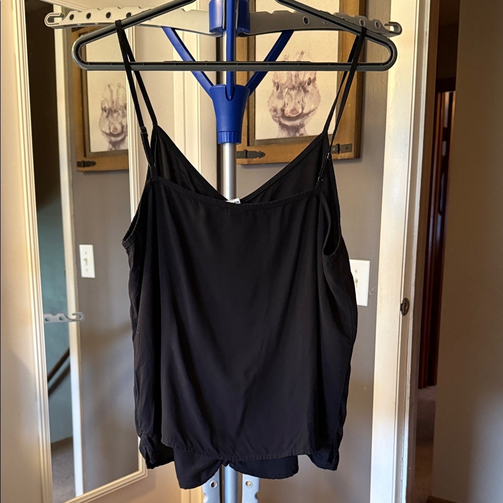 Old Navy Black Spaghetti Strap Button-Front Cami - Picture 3 of 3